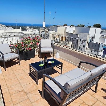 Casa Josephina - Three Level Stone Home With Balcony, 2 Roof Terraces & Sea Views Ostuni Δωμάτιο φωτογραφία